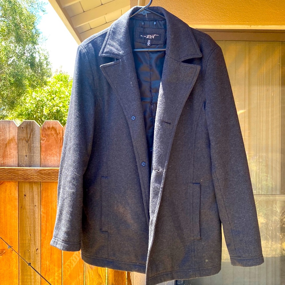 Pea coat in great condition, comes with removable hood